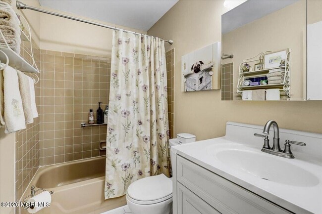 Building Photo - 53 Chesterfield Ln