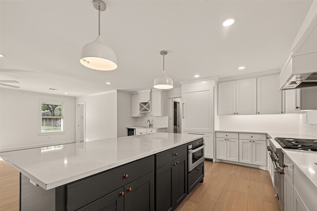 Building Photo - 9242 Autauga St