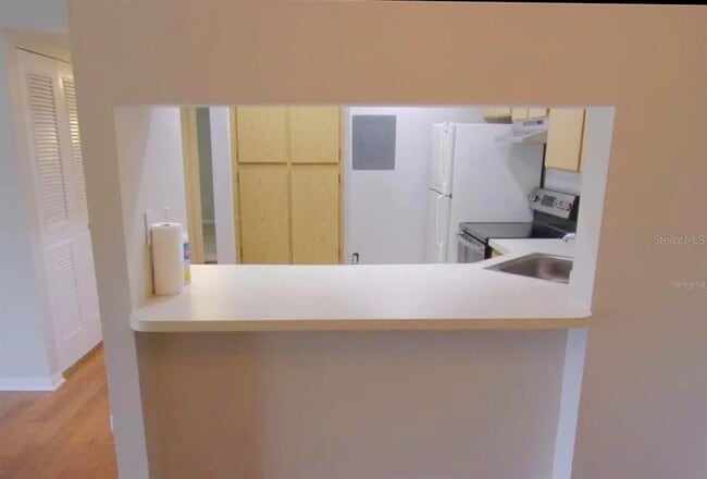 Building Photo - 1344 Pine Ridge Cir E