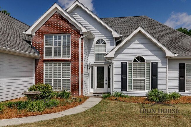 Building Photo - 379 Beech Hollow Trail SW