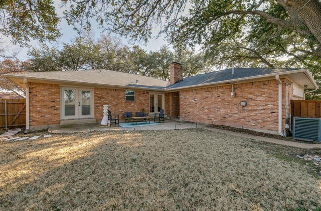 Building Photo - 8349 Londonderry Ln