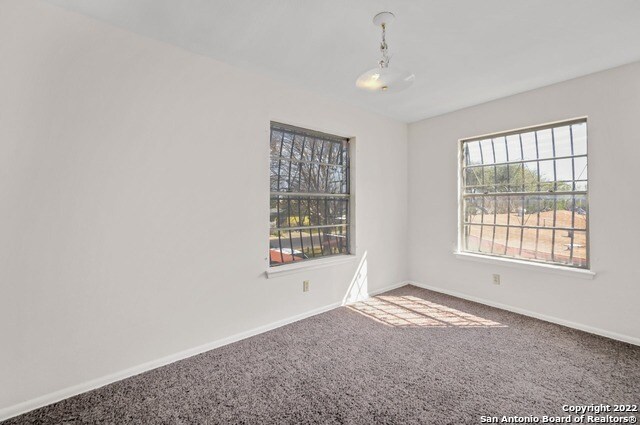 Building Photo - 2222 Beechaven Dr