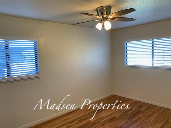 Building Photo - 133 Terrace Dr