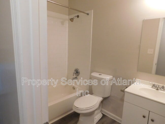 Building Photo - 8079 Kendrick Rd