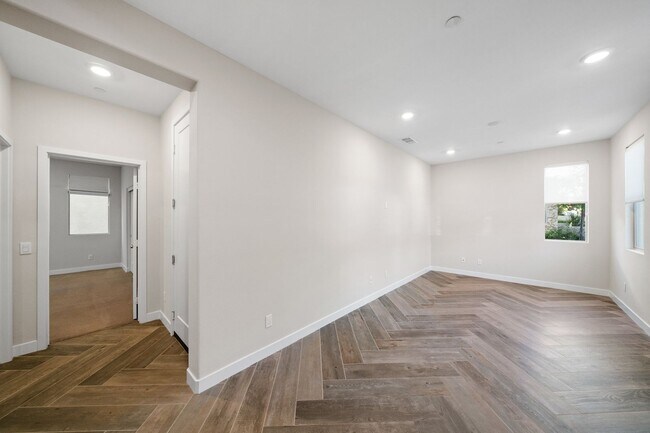 Building Photo - Split level floor plan on a gorgeously upgraded home