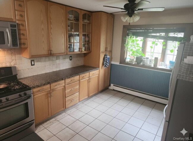 Building Photo - 461 Gibbs Pond Rd