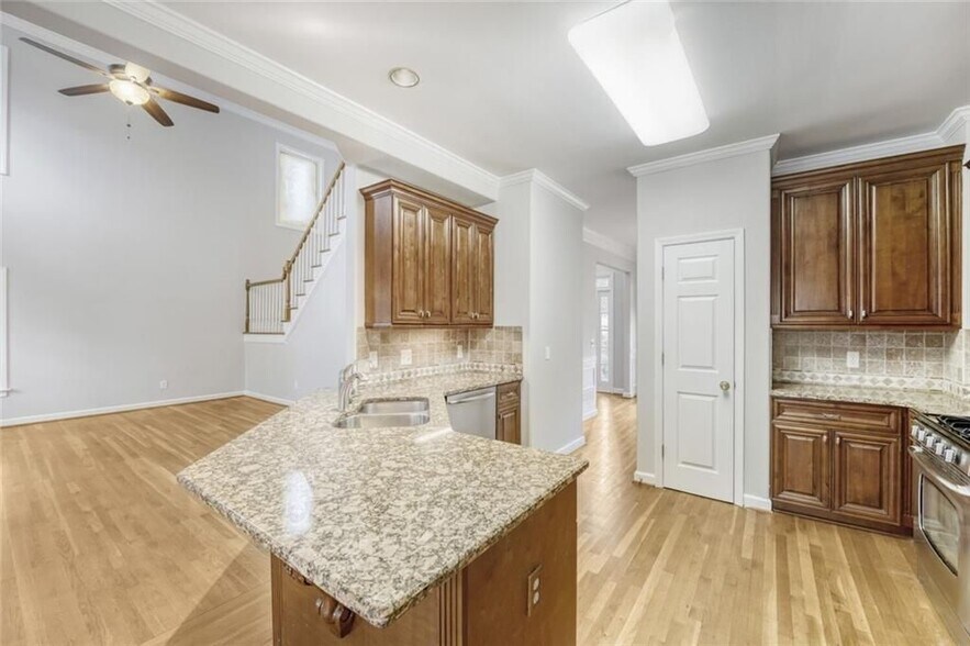 Building Photo - 115 Nesbit Ridge Dr