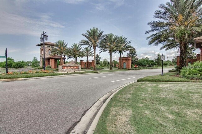 Building Photo - 4567 Tivoli Dr