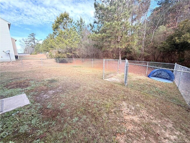 Building Photo - 70 Hallow Oak St