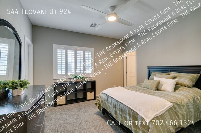 Building Photo - 544 Teovani St