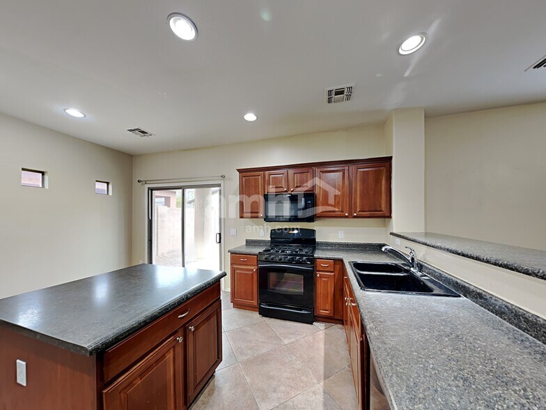 Building Photo - 17646 W Bridger St