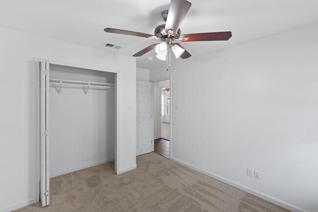 Building Photo - 1519 Gatlinburg Dr