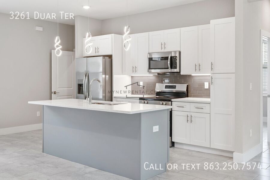 Building Photo - 3261 Duar Terrace