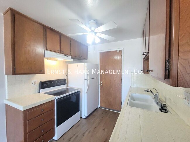 Building Photo - 3565 Linden Ave