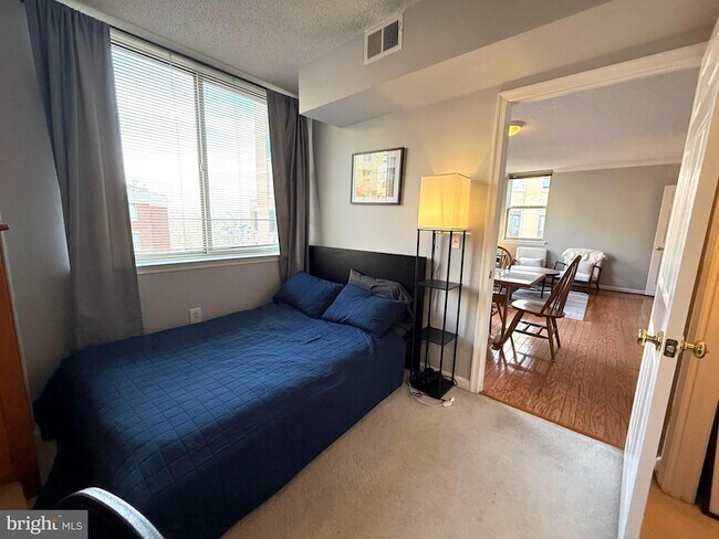 Building Photo - 3830 9th St N