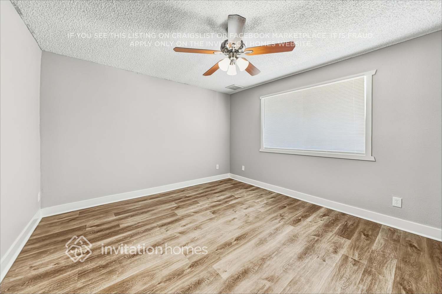 Building Photo - 11219 N 41st Ave