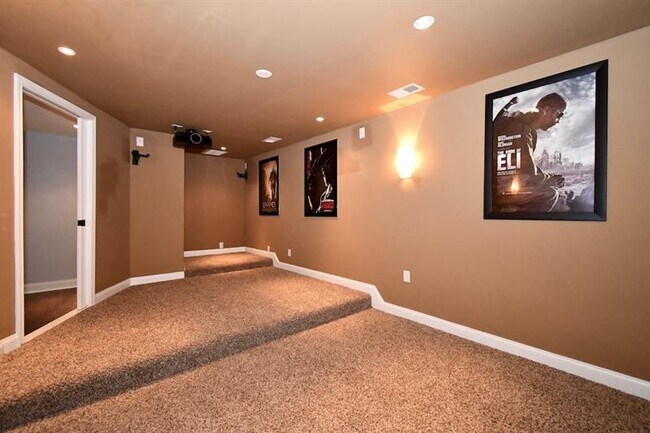 Building Photo - 460 Summer Breeze Ct.
