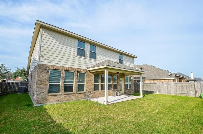 Building Photo - 6523 Point Hollow Ln