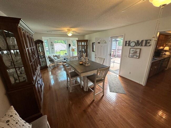 Building Photo - FULLY FURNISHED, SINGLE-FAMILY HOME IN NOR...