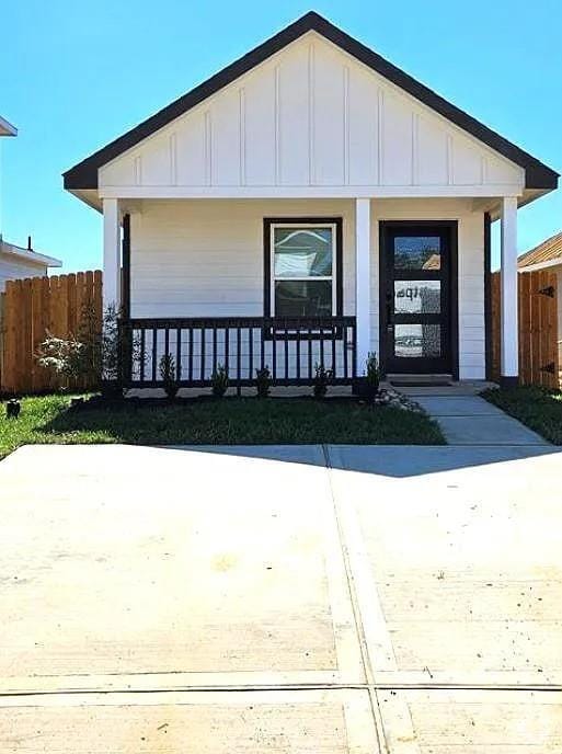 Building Photo - 16478 Valerie Marie Pl