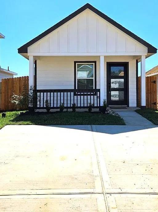 Primary Photo - 16478 Valerie Marie Pl