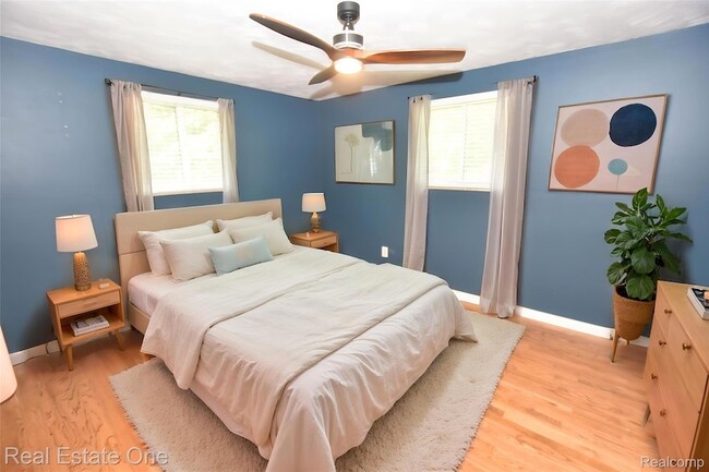 Building Photo - 2571 Red Arrow Dr