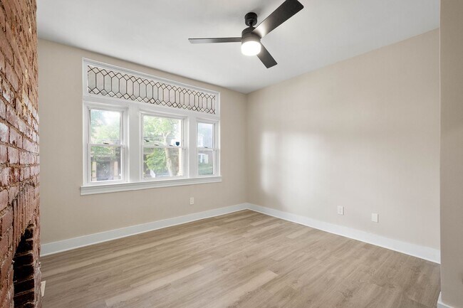 Building Photo - 313 Kambach St