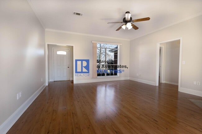 Building Photo - 105 Channing Cir