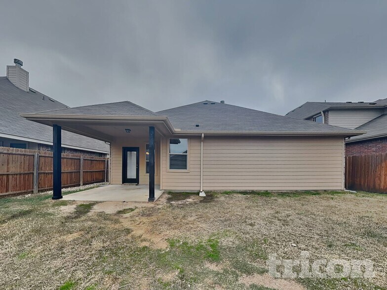 Building Photo - 1473 Eagle Nest Dr