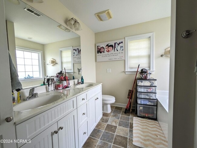 Building Photo - 205 Bell Ridge Ln