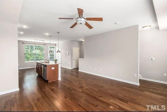 Building Photo - 4039 Sykes St