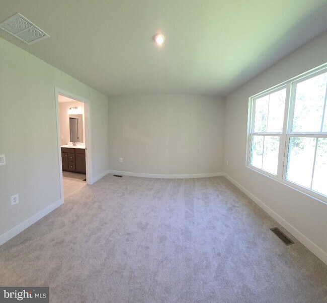 Building Photo - 8901 Blackthorne Pl