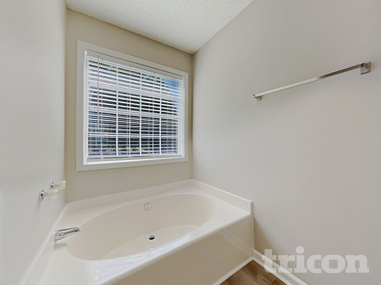 Building Photo - 517 Shenandoah Ln