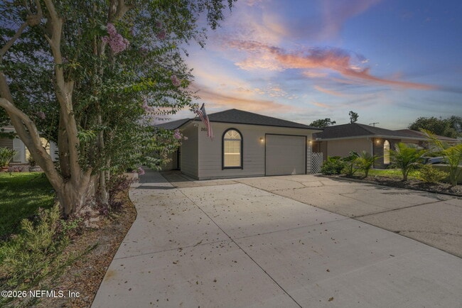 Building Photo - 2658 Sam Houston Pl