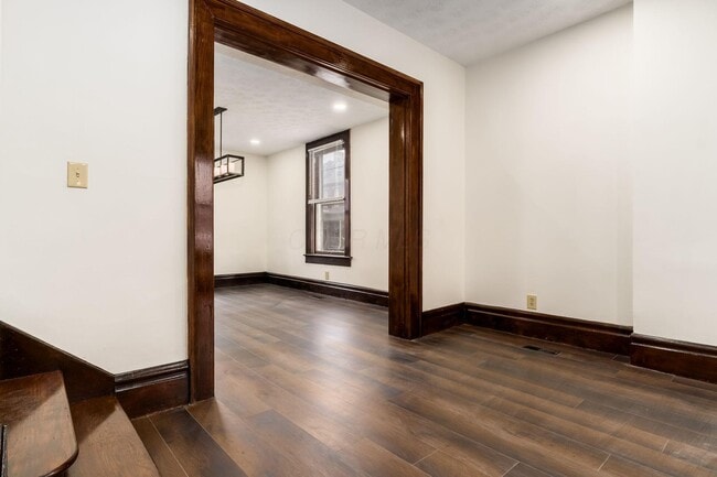 Building Photo - 61 Sherman Ave