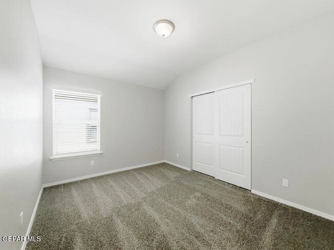 Building Photo - 1409 Indigo Sky St