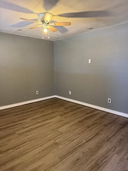 Building Photo - 3426 Black St