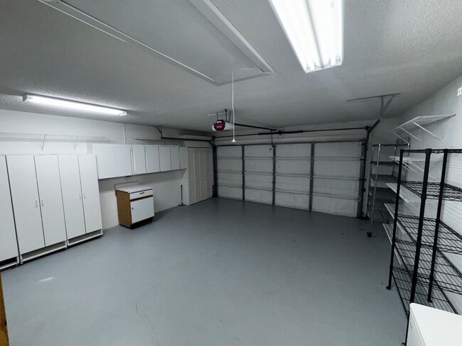 Building Photo - Active 55+ Living in On Top of the World – 2BR/2BA Villa with Resort-Style Amenities!