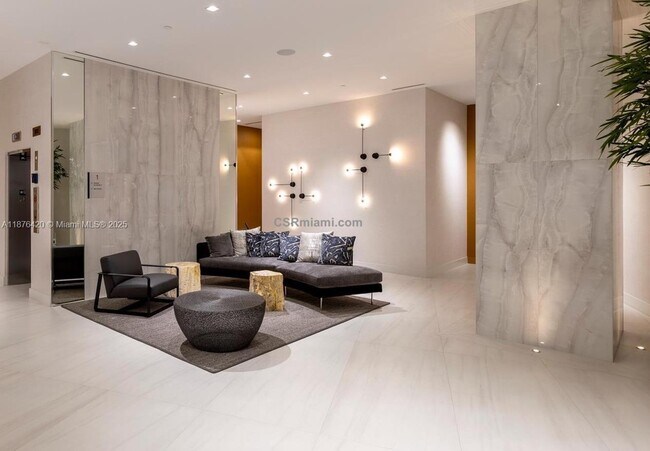 Building Photo - 17550 Collins Ave