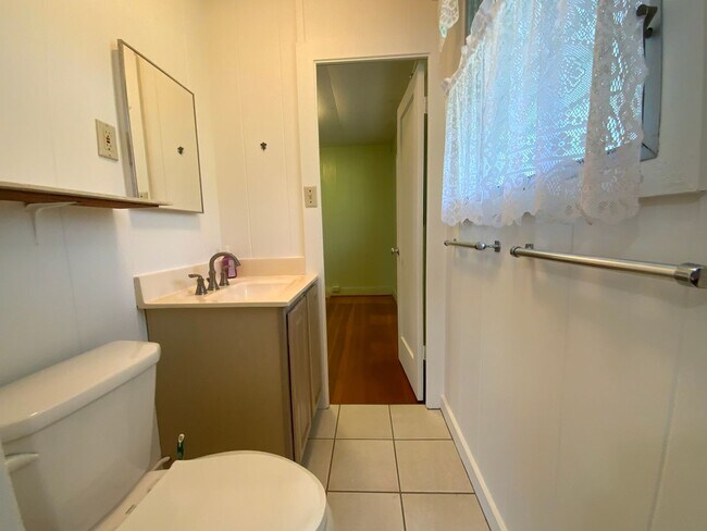 Building Photo - T1247ach