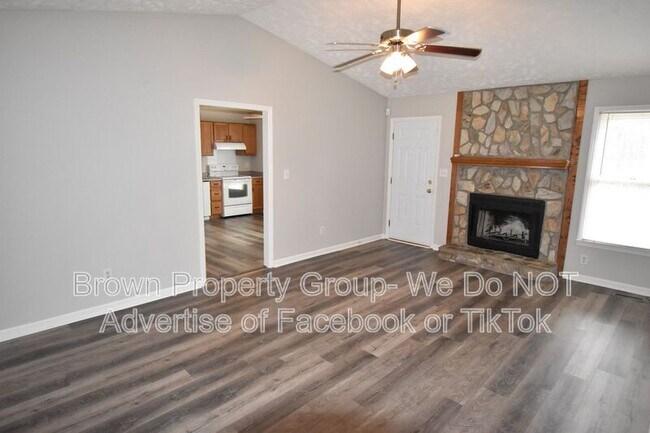 Building Photo - 6313 Applewhite Rd