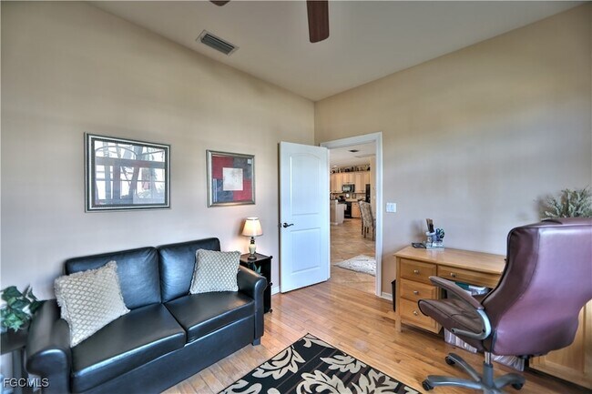 Building Photo - 15022 Balmoral Loop