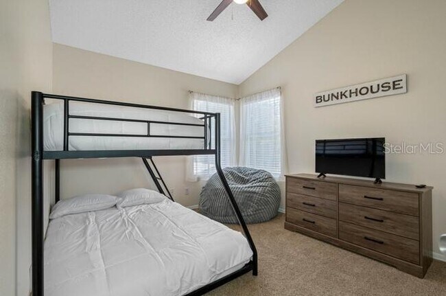 Building Photo - 2301 Millcreek Ct