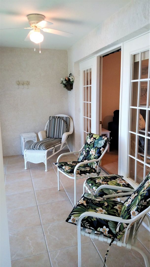 Building Photo - Seasonal Short-Term 2-Bedroom 2-Bath Condo located in Englewood!