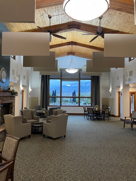 Building Photo - 931 Desert Willow Ct