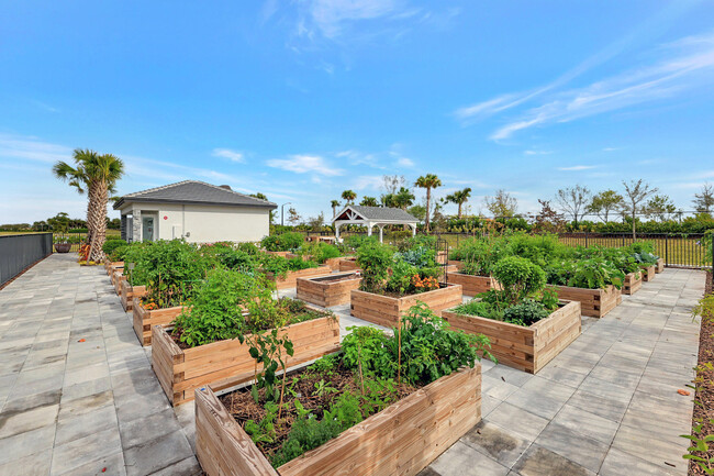 Building Photo - 12611 SW Manatee Marsh Ter