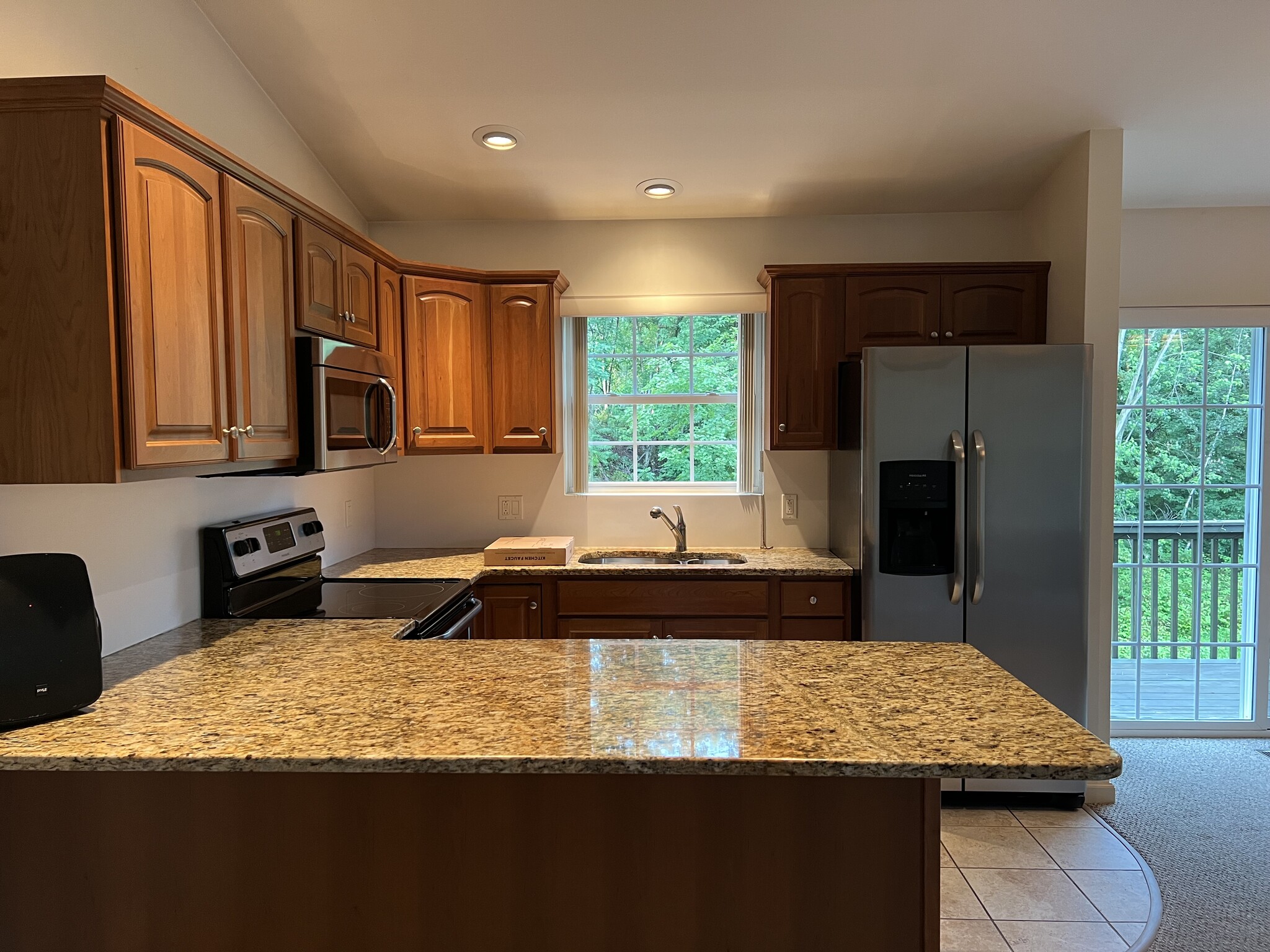 Kitchen - 69 Tiara Ct