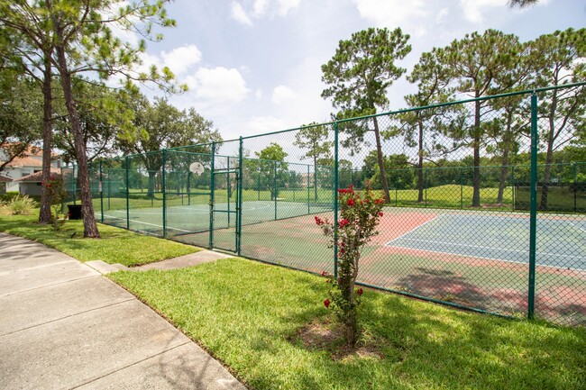 Building Photo - 14036 Fairway Island Dr