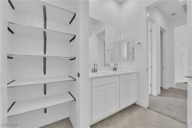 Building Photo - 11049 Concord Vly Dr