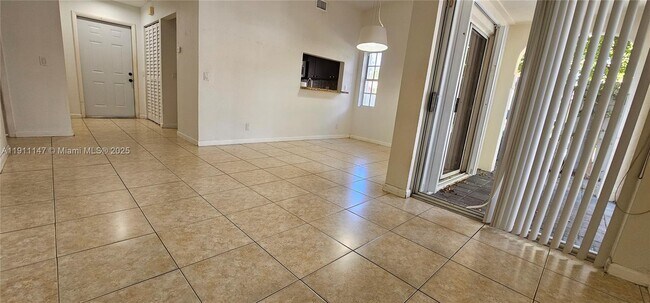 Building Photo - 1464 Springside Dr